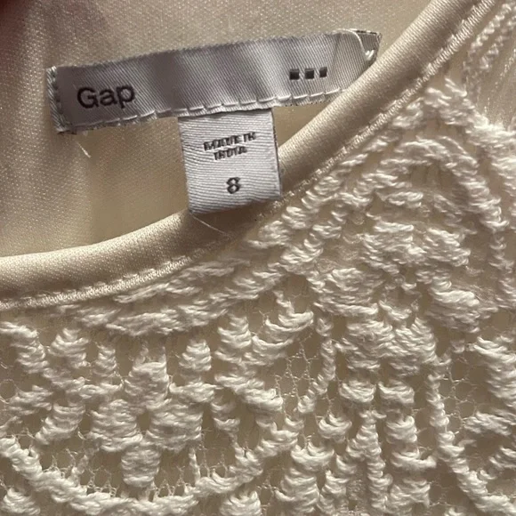 White Lacey Gap Dress, Size 8 (fits a bit smaller than an average 8) - Picture 3 of 5